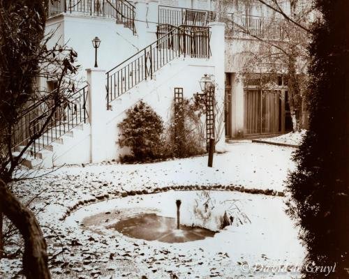 Printing Out Paper print from a snow covered courtyard in France